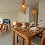 Gizz Apartmanhotel Fethiye