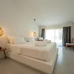 Gizz Apartmanhotel 4*