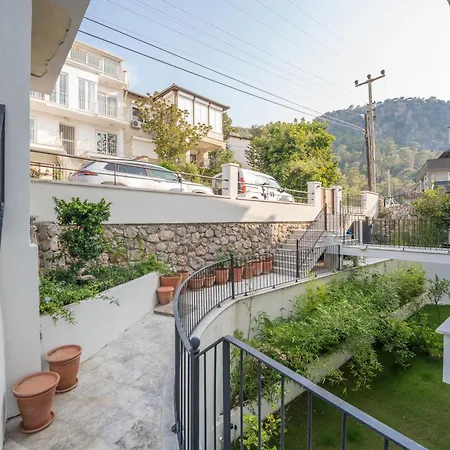 Gizz Apart Otel Fethiye